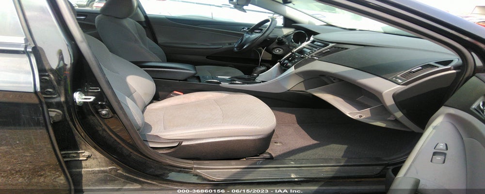 5NPEB4AC0EH828933 2014 HYUNDAI SONATA photo no. 5