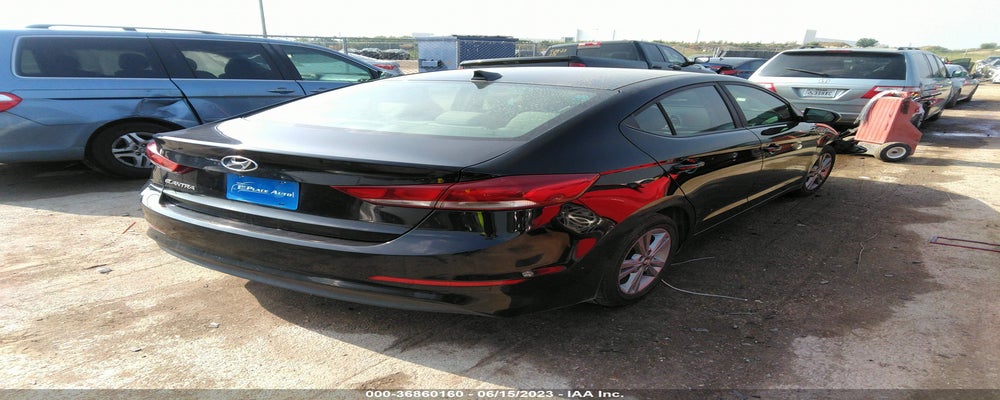KMHD84LF3HU429697 2017 HYUNDAI ELANTRA photo no. 4