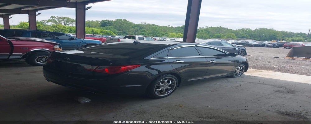 5NPEC4AC3BH292584 2011 HYUNDAI SONATA photo no. 4