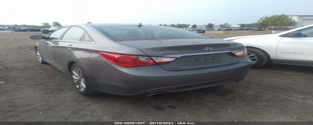 5NPEC4AC3DH807053 2013 HYUNDAI SONATA photo no. 3