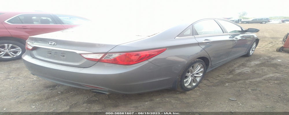 5NPEC4AC3DH807053 2013 HYUNDAI SONATA photo no. 4