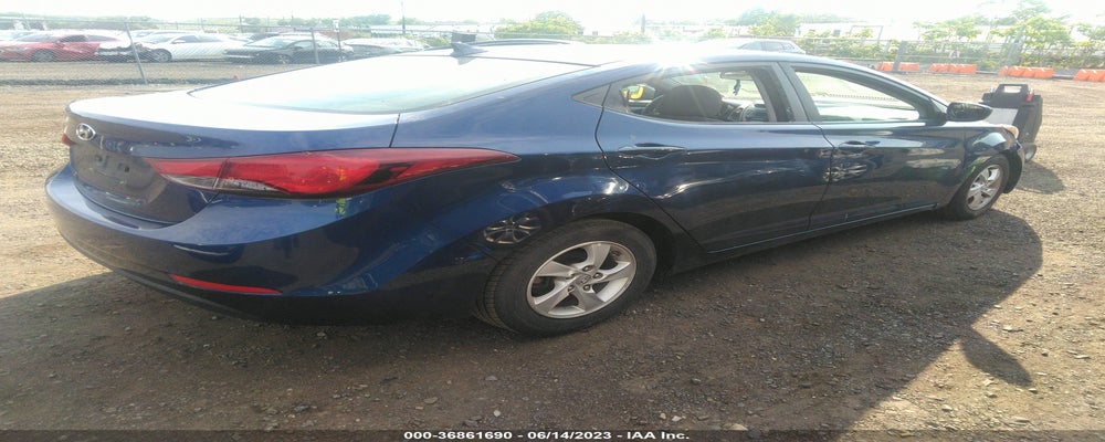 5NPDH4AE5FH565318 2015 HYUNDAI ELANTRA photo no. 4