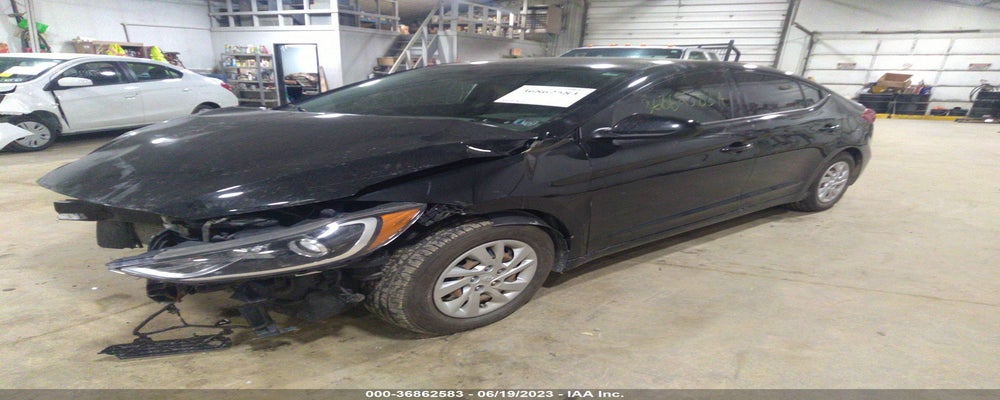 5NPD74LF6JH228996 2018 HYUNDAI ELANTRA photo no. 2