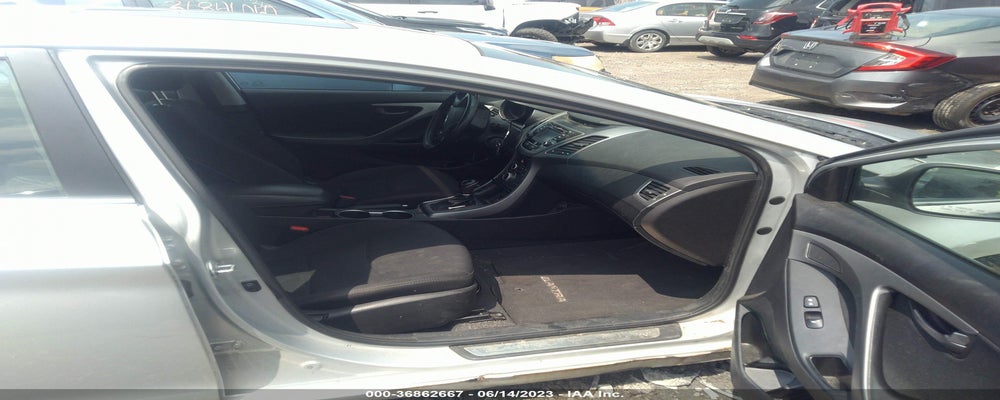 5NPDH4AEXFH613671 2015 HYUNDAI ELANTRA photo no. 5