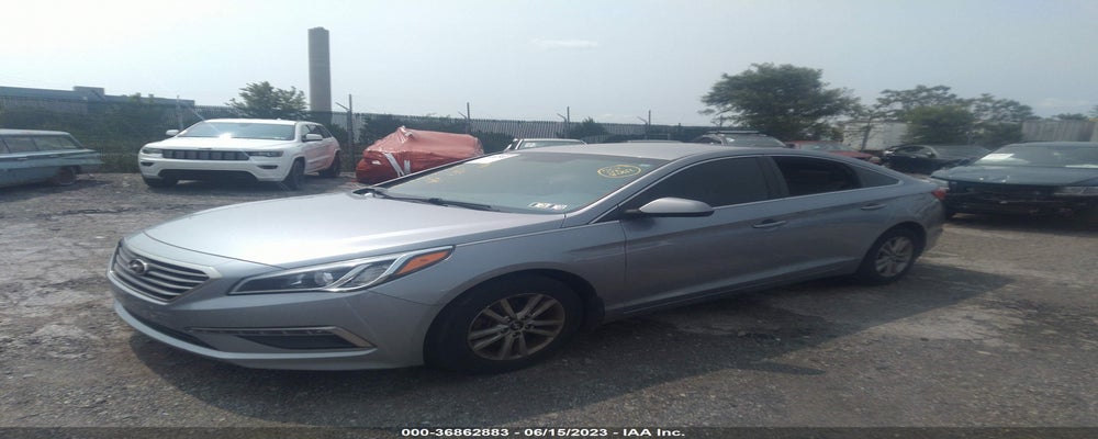 5NPE24AFXFH057201 2015 HYUNDAI SONATA photo no. 2