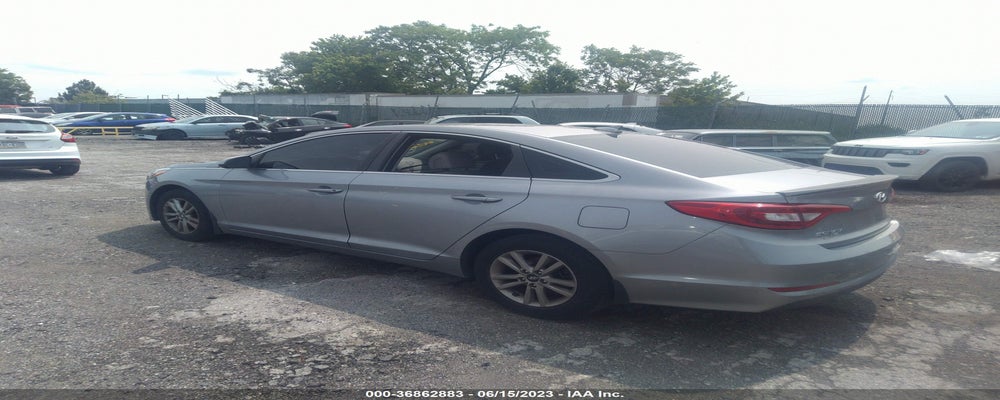 5NPE24AFXFH057201 2015 HYUNDAI SONATA photo no. 3