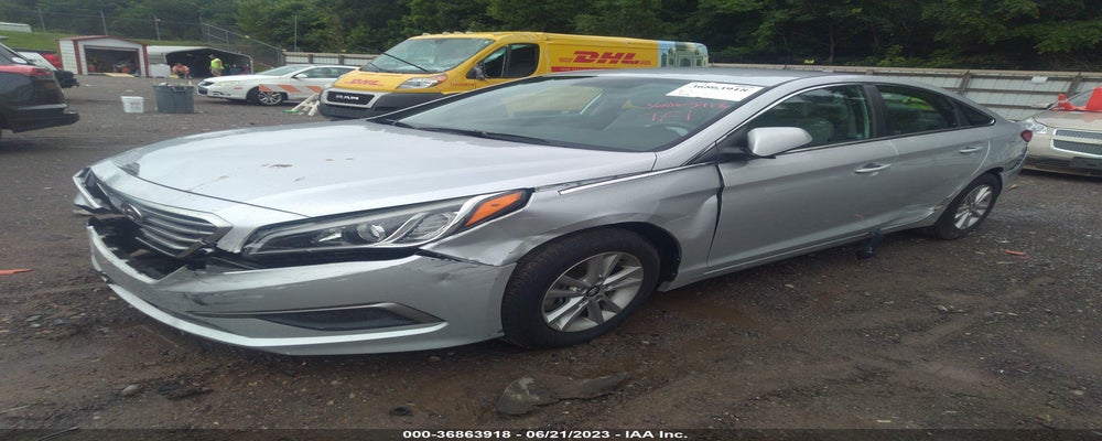 5NPE24AF4GH326570 2016 HYUNDAI SONATA photo no. 2