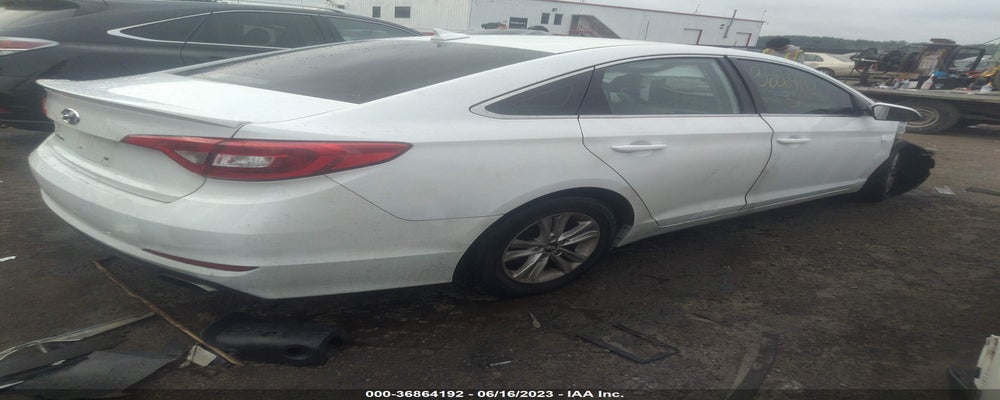 5NPE24AF5GH360114 2016 HYUNDAI SONATA photo no. 4