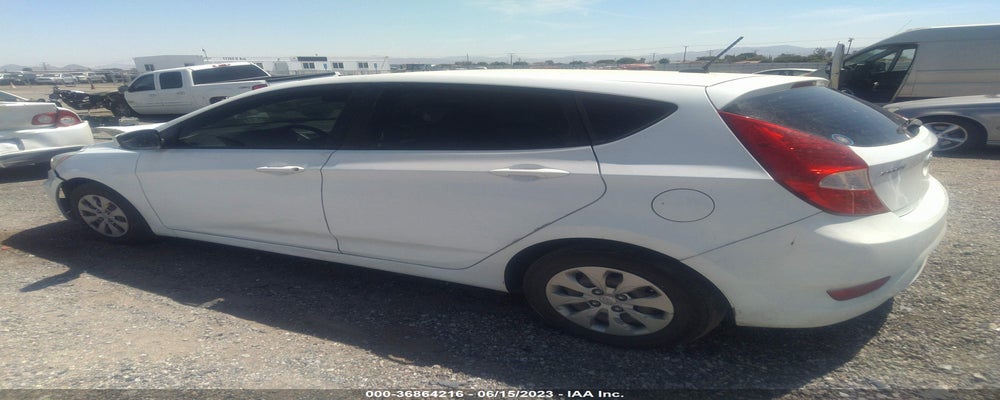KMHCT5AE4FU206740 2015 HYUNDAI ACCENT photo no. 3