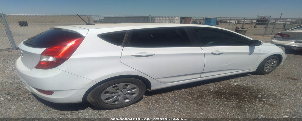 KMHCT5AE4FU206740 2015 HYUNDAI ACCENT photo no. 4
