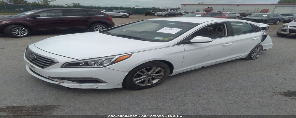 5NPE24AFXFH206495 2015 HYUNDAI SONATA photo no. 2