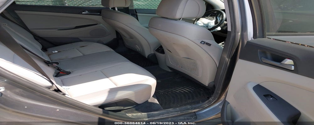 KM8J33A24HU473039 2017 HYUNDAI TUCSON photo no. 8