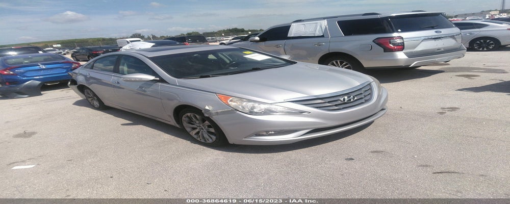 5NPEC4AB6BH213223 2011 HYUNDAI SONATA photo no. 12