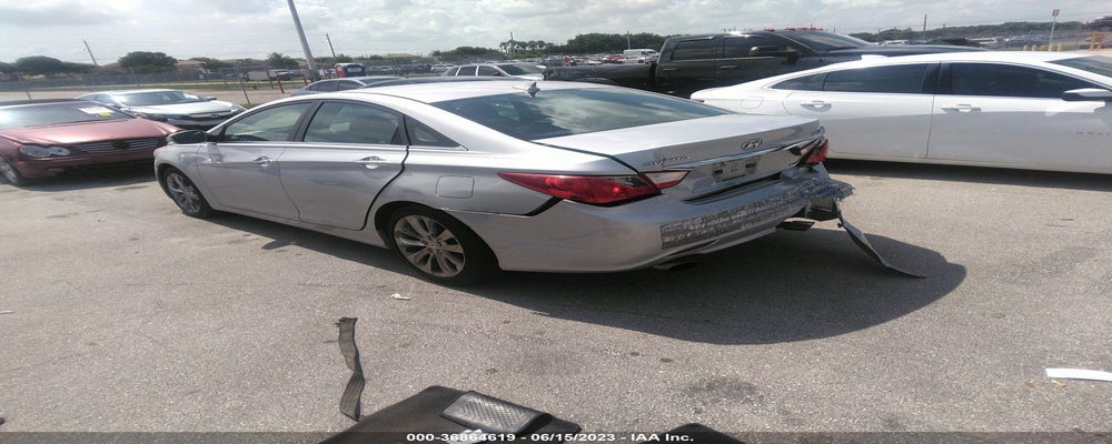 5NPEC4AB6BH213223 2011 HYUNDAI SONATA photo no. 3