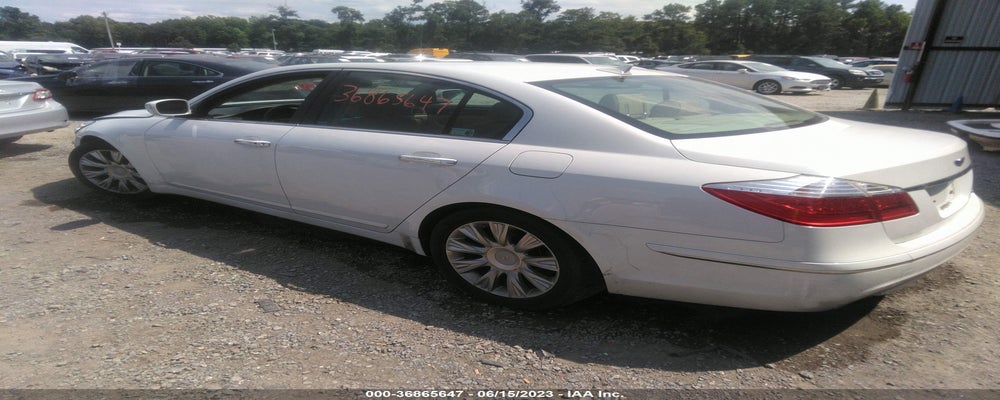 KMHGC4DE4AU075308 2010 HYUNDAI GENESIS photo no. 3