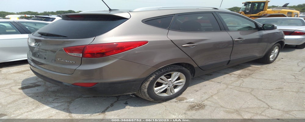 KM8JU3AC4DU548046 2013 HYUNDAI TUCSON photo no. 4