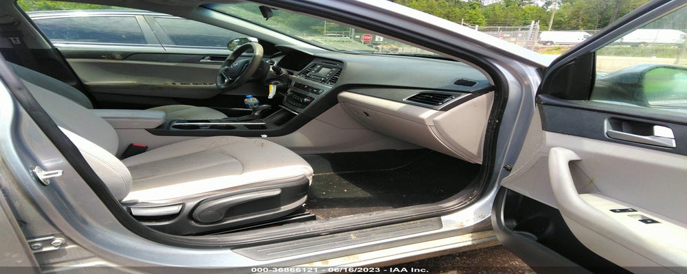 5NPE24AF7HH515876 2017 HYUNDAI SONATA photo no. 5