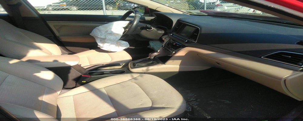 KMHD84LF3HU274181 2017 HYUNDAI ELANTRA photo no. 5