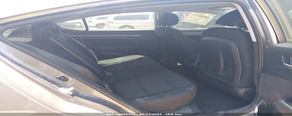 5NPD84LF1JH294174 2018 HYUNDAI ELANTRA photo no. 8