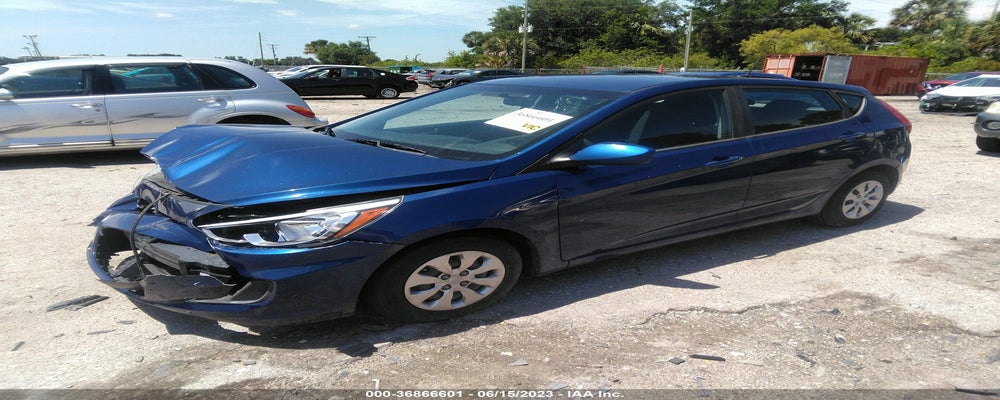 KMHCT5AE3HU334843 2017 HYUNDAI ACCENT photo no. 2