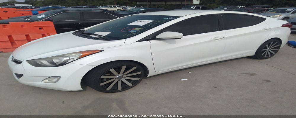 5NPDH4AEXDH307423 2013 HYUNDAI ELANTRA photo no. 2