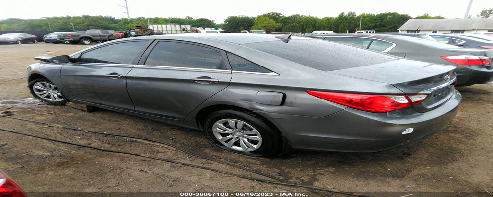 5NPEB4AC8BH172881 2011 HYUNDAI SONATA photo no. 3
