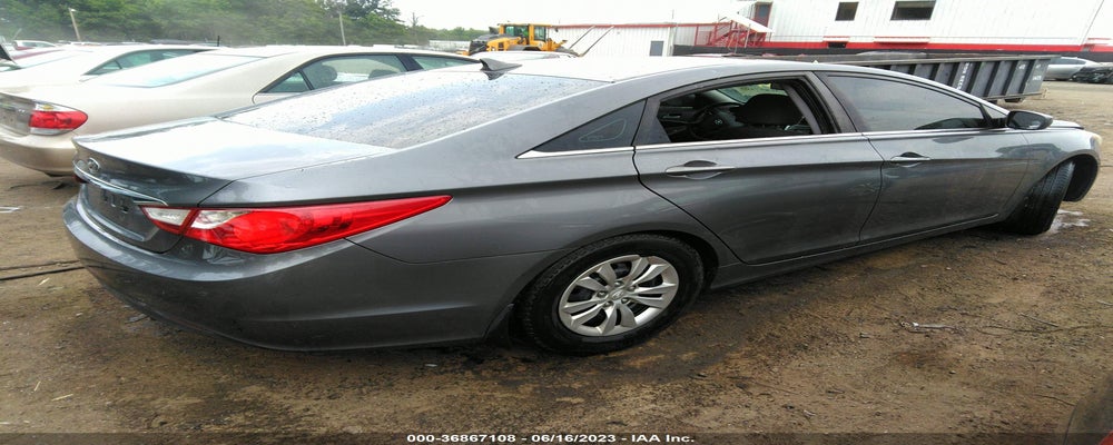 5NPEB4AC8BH172881 2011 HYUNDAI SONATA photo no. 4