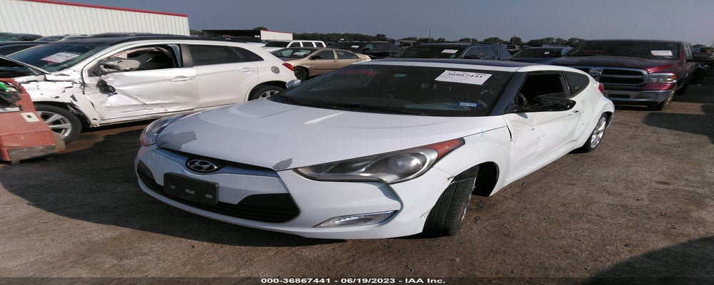 KMHTC6AD6GU253444 2016 HYUNDAI VELOSTER photo no. 2