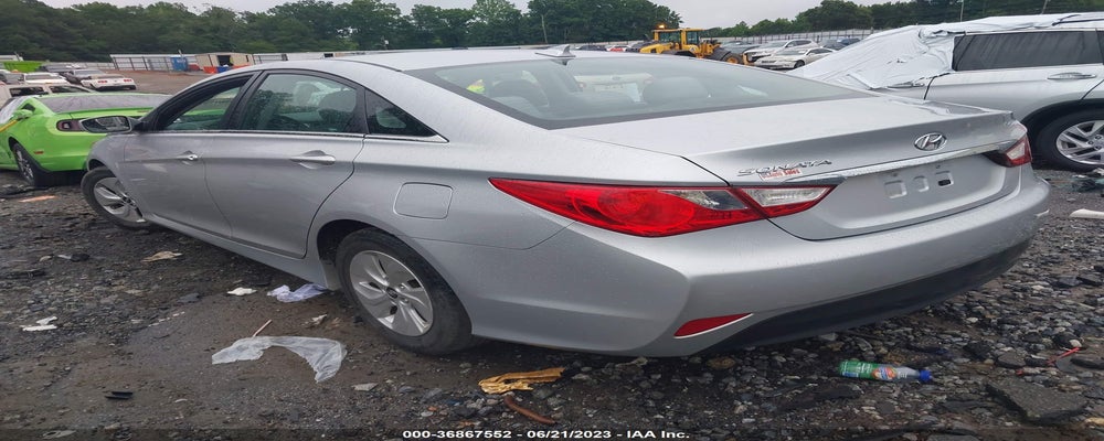 5NPEB4AC0EH816748 2014 HYUNDAI SONATA photo no. 3