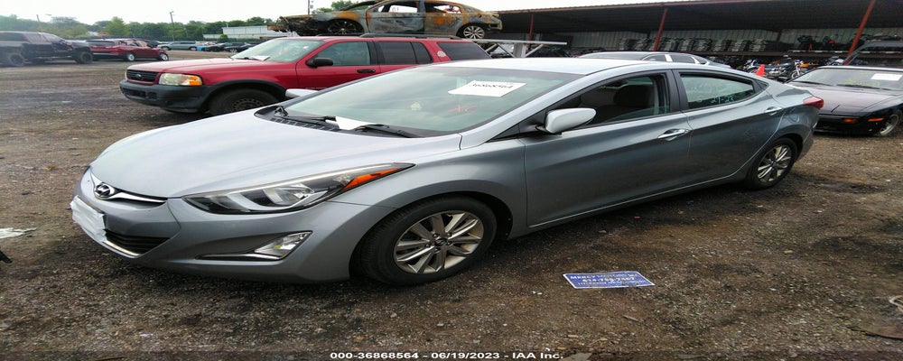 5NPDH4AE6FH548253 2015 HYUNDAI ELANTRA photo no. 2