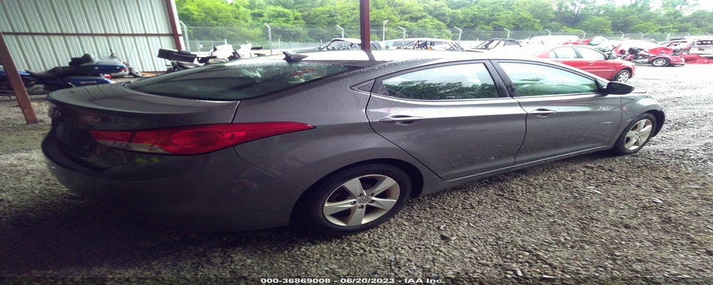 5NPDH4AE4DH356651 2013 HYUNDAI ELANTRA photo no. 4