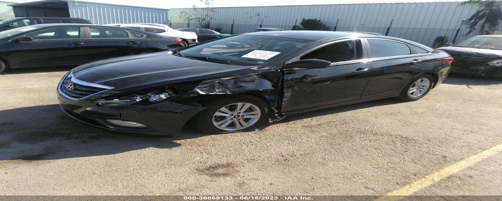 5NPEB4AC1DH705883 2013 HYUNDAI SONATA photo no. 2
