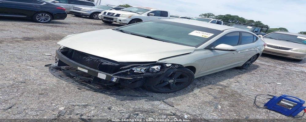 5NPD74LFXHH100836 2017 HYUNDAI ELANTRA photo no. 2