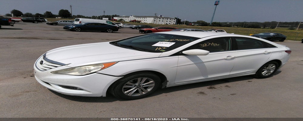5NPEB4AC5DH633358 2013 HYUNDAI SONATA photo no. 2