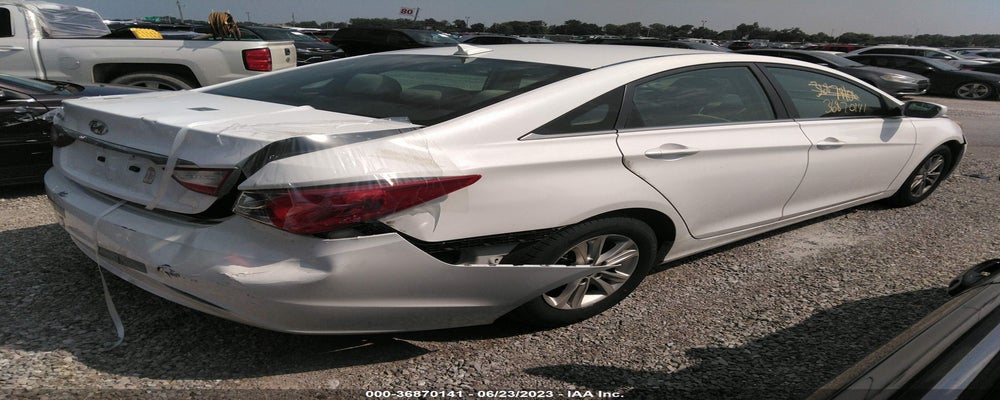 5NPEB4AC5DH633358 2013 HYUNDAI SONATA photo no. 4