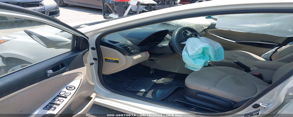KMHCT4AE6GU080327 2016 HYUNDAI ACCENT photo no. 5
