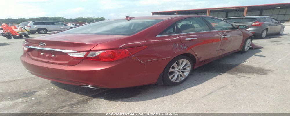 5NPEC4AC8DH530657 2013 HYUNDAI SONATA photo no. 4