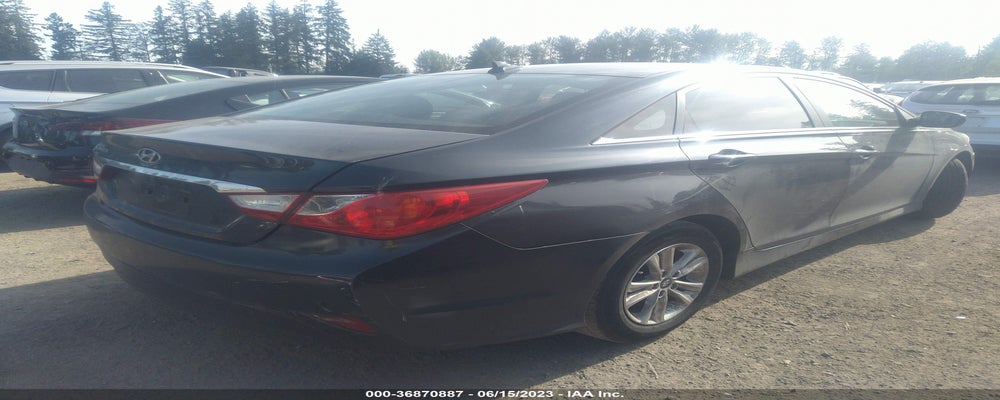 5NPEB4AC3EH907111 2014 HYUNDAI SONATA photo no. 4