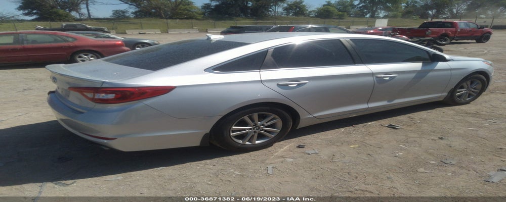5NPE24AFXFH141177 2015 HYUNDAI SONATA photo no. 4