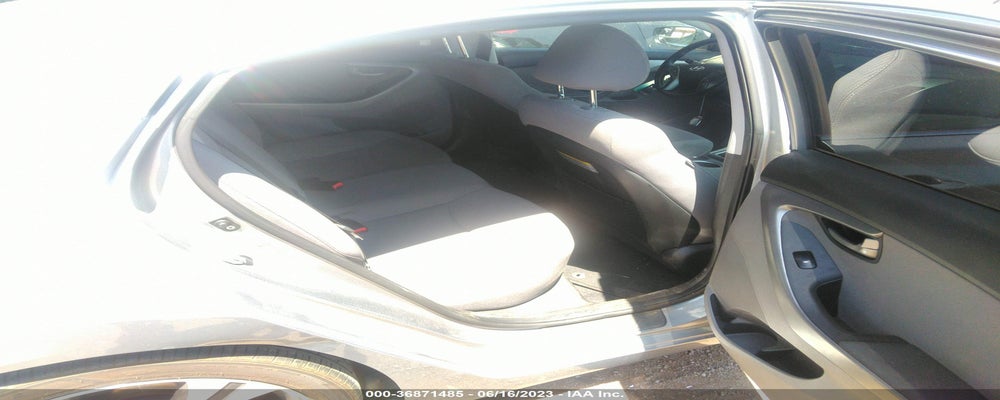 KMHDH4AH3GU488817 2016 HYUNDAI ELANTRA photo no. 8
