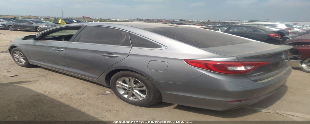 5NPE24AF8FH035214 2015 HYUNDAI SONATA photo no. 3
