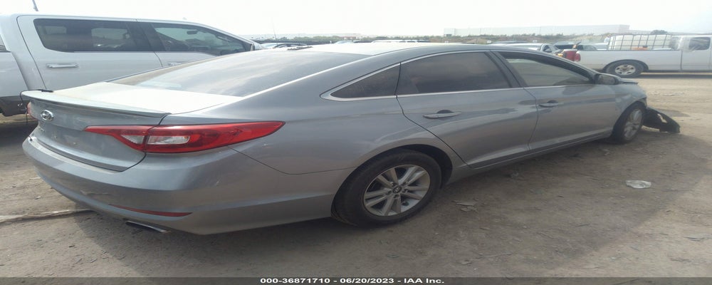 5NPE24AF8FH035214 2015 HYUNDAI SONATA photo no. 4