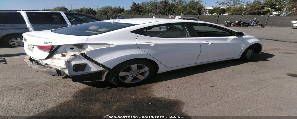 5NPDH4AE8DH346687 2013 HYUNDAI ELANTRA photo no. 4