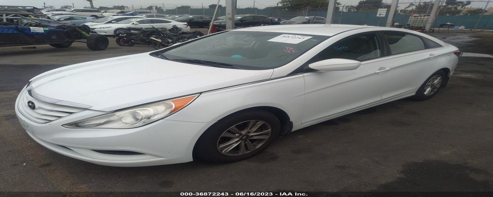 5NPEB4AC1DH644521 2013 HYUNDAI SONATA photo no. 2