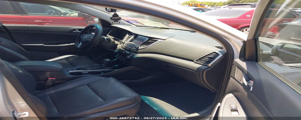 KM8J33A24GU137020 2016 HYUNDAI TUCSON photo no. 5