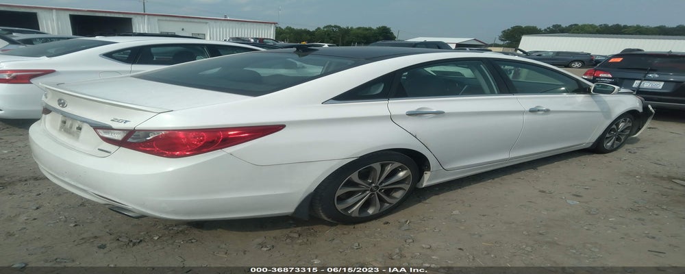 5NPEC4AB9DH801135 2013 HYUNDAI SONATA photo no. 4