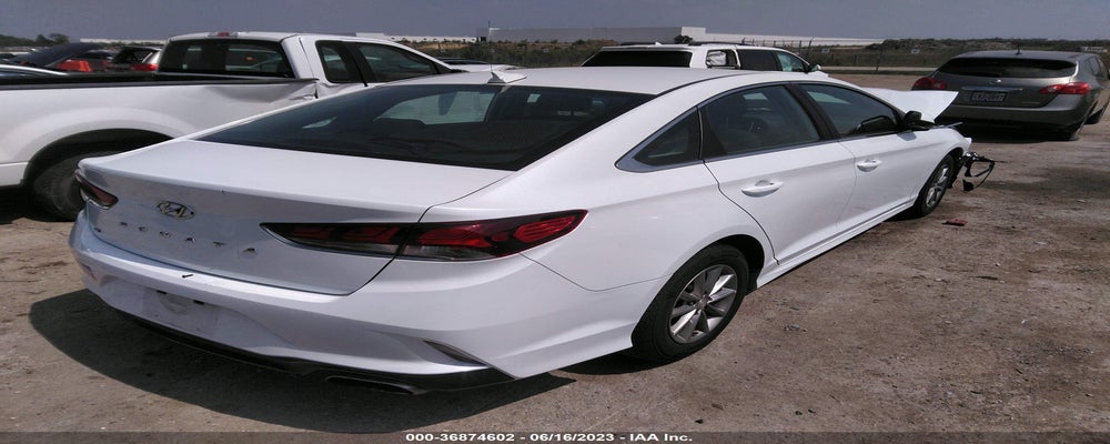 5NPE24AF8JH693365 2018 HYUNDAI SONATA photo no. 4