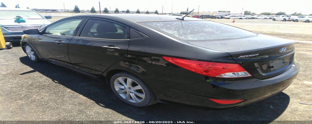 KMHCU4AE2DU584138 2013 HYUNDAI ACCENT photo no. 3