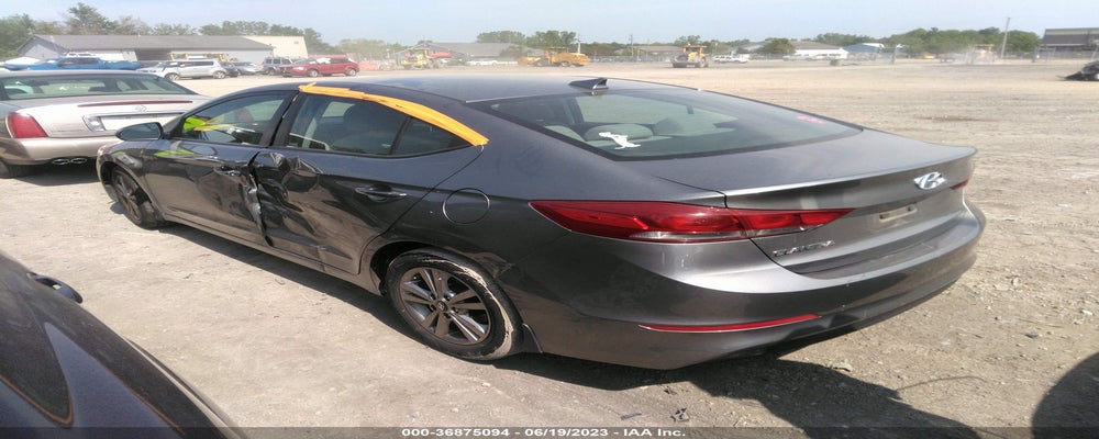 KMHD84LF4JU527739 2018 HYUNDAI ELANTRA photo no. 3