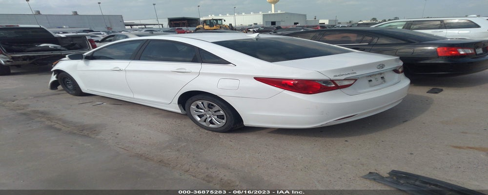 5NPEB4AC4BH093501 2011 HYUNDAI SONATA photo no. 3